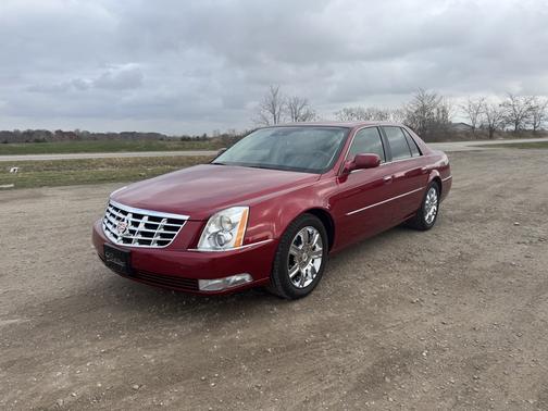 2011 Cadillac DTS Platinum Collection