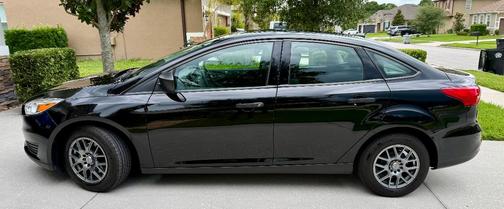 Black 2018 Ford Focus S