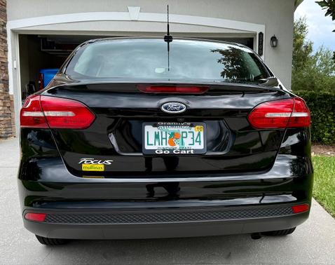 Black 2018 Ford Focus S