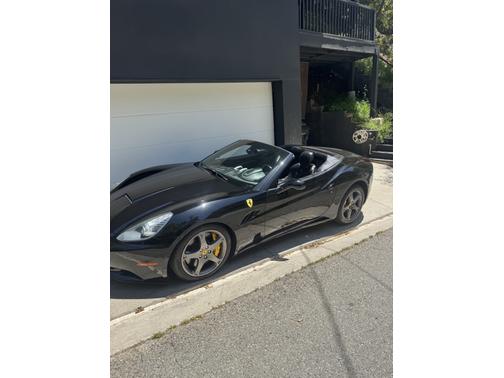 2010 Ferrari California Base