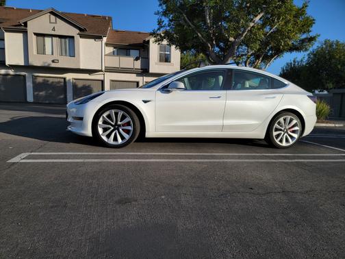 2020 Tesla Model 3 Standard Range Plus