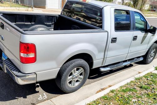 Silver 2007 Ford F-150 XLT SuperCrew