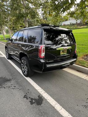 Black 2017 GMC Yukon Denali