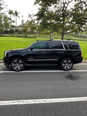 Black 2017 GMC Yukon Denali