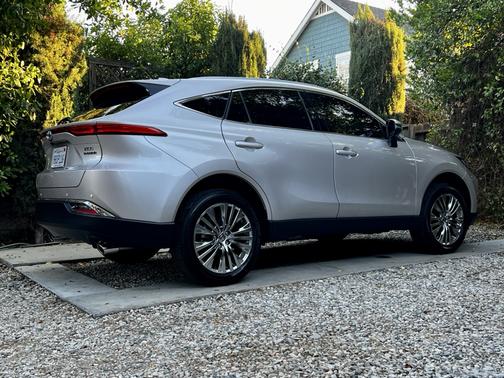 2022 Toyota Venza XLE