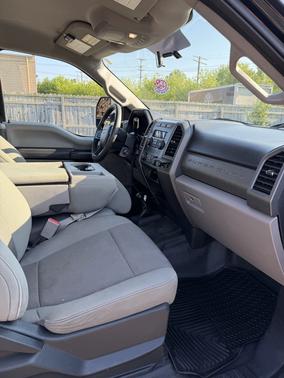 Black 2017 Ford F-250 XLT
