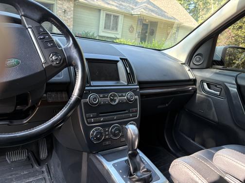 2014 Land Rover LR2 Base