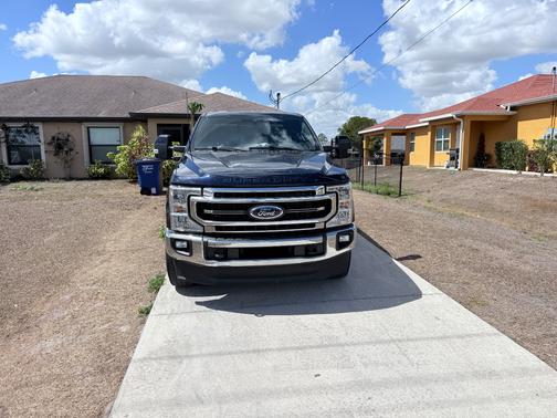 Blue 2022 Ford F-350 Lariat