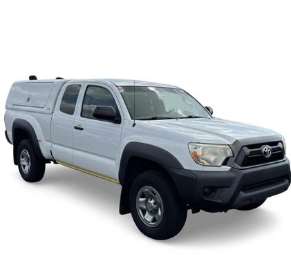 White 2015 Toyota Tacoma PreRunner
