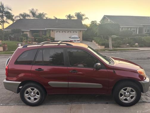 2005 Toyota RAV4 Base