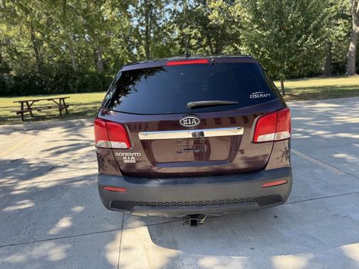2011 Kia Sorento LX