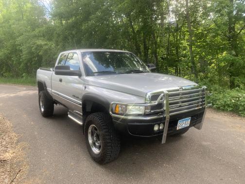 Photo 1 of 24 of 2002 Dodge Ram 2500 Quad Cab