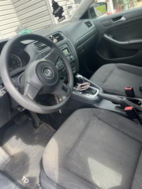 White 2014 Volkswagen Jetta TDI