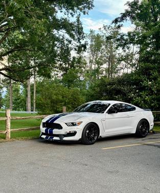 White 2018 Ford Shelby GT350 Base