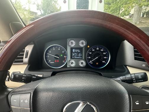 White 2008 Lexus LX 570 Base
