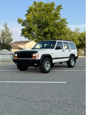1997 Jeep Cherokee Sport 4WD