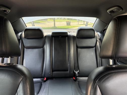 2013 Chrysler 300 Base