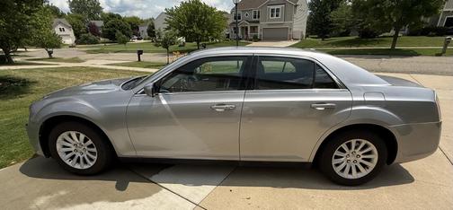 2013 Chrysler 300 Base