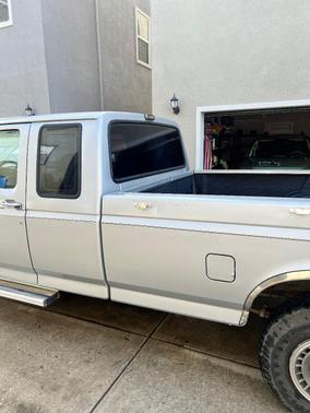 Silver 1992 Ford F-250 Custom SuperCab H/D