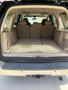 Black 2005 Ford Expedition King Ranch