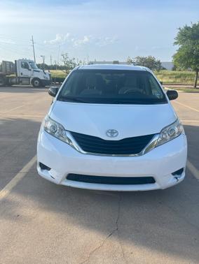 2013 Toyota Sienna LE