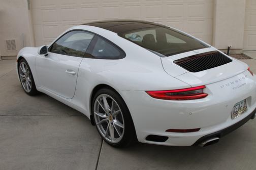 2018 Porsche 911 911 Carrera