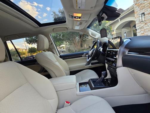 2023 Lexus GX 460 Premium