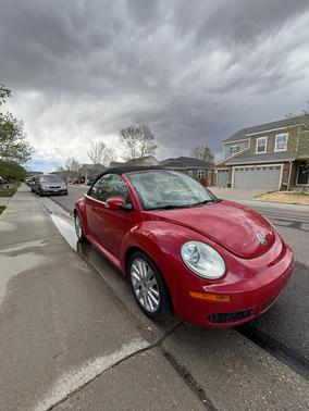 Red 2008 Volkswagen New Beetle SE