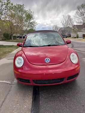 Red 2008 Volkswagen New Beetle SE