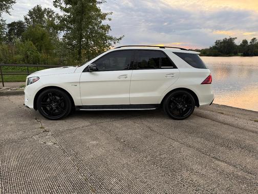 White 2018 Mercedes-Benz AMG GLE 43 4MATIC