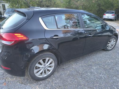 Black 2014 Kia Forte EX