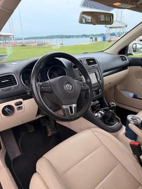 White 2011 Volkswagen Jetta SportWagen TDI