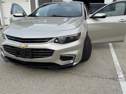 Gold 2016 Chevrolet Malibu 1LT