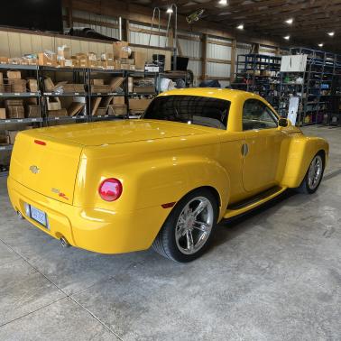 2005 Chevrolet SSR Base