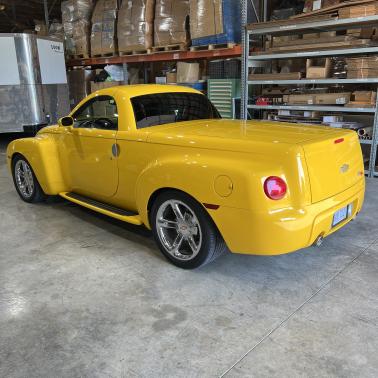 2005 Chevrolet SSR Base