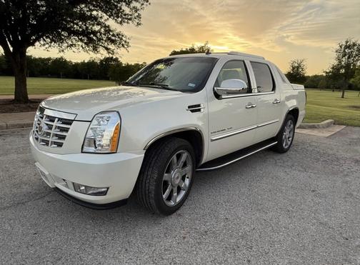 2010 Cadillac Escalade EXT Luxury