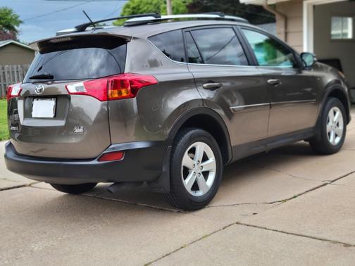 2013 Toyota RAV4 XLE