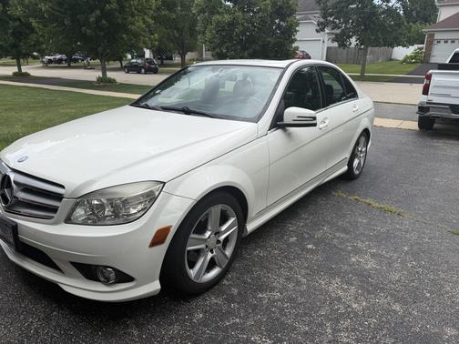 White 2010 Mercedes-Benz C-Class C 300