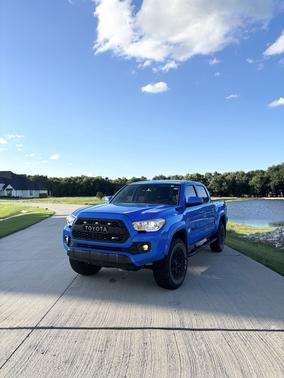 Blue 2021 Toyota Tacoma SR5