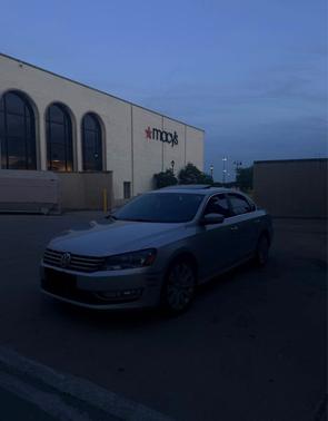 Silver 2013 Volkswagen Passat 2.5 SEL Premium