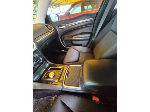 2018 Chrysler 300 Touring