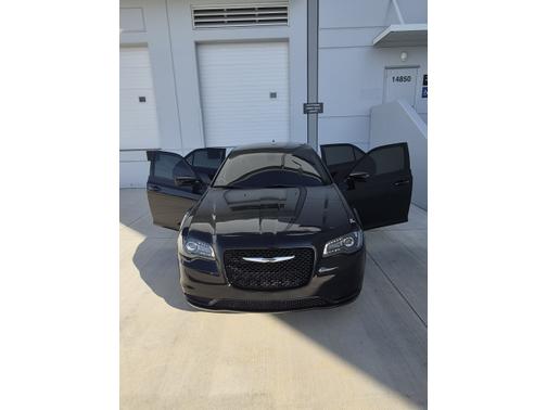 2018 Chrysler 300 Touring