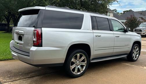Silver 2015 GMC Yukon XL 1500 SLT