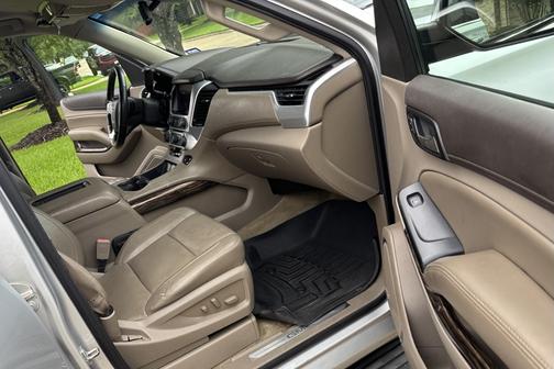 Silver 2015 GMC Yukon XL 1500 SLT