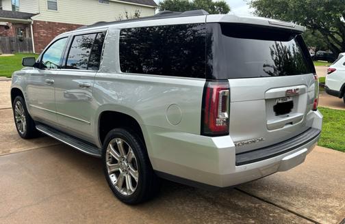 Silver 2015 GMC Yukon XL 1500 SLT