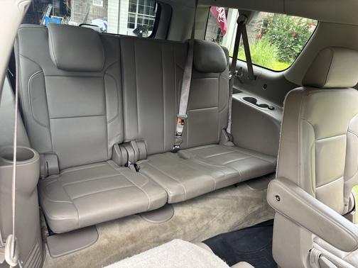 Silver 2015 GMC Yukon XL 1500 SLT
