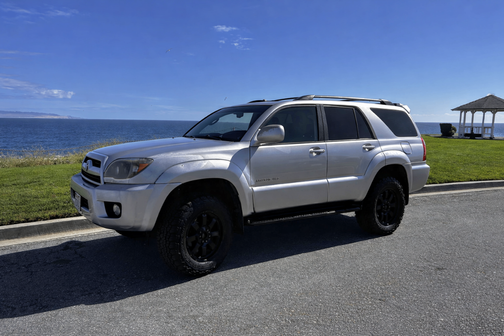 Silver 2007 Toyota 4Runner Limited