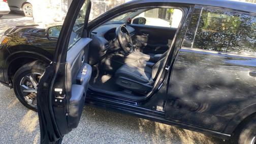 Black 2024 Honda HR-V EX-L