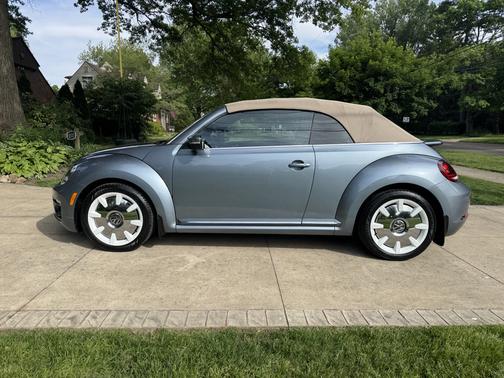 Blue 2019 Volkswagen Beetle 2.0T Final Edition SEL