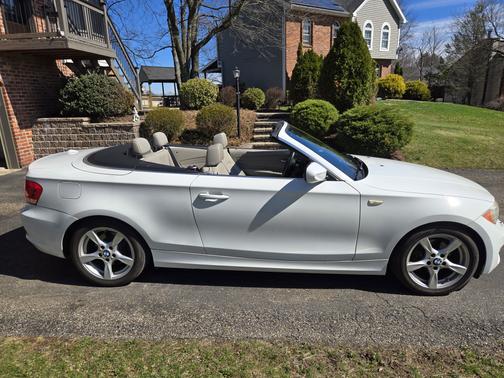 White 2012 BMW 128 i